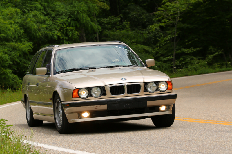 Illustration for article titled Imgur Album of My E34 530iT